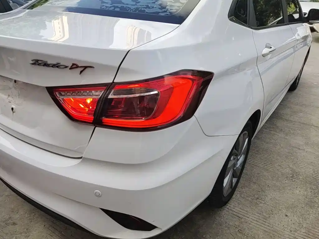 Changan Eado DT 2018 2018 1.6L Automatic Smart Edition