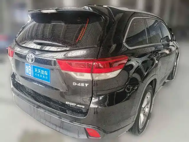 Toyota Highlander 2018 2.0T 4WD Luxury 7-seater China VI — фото 5