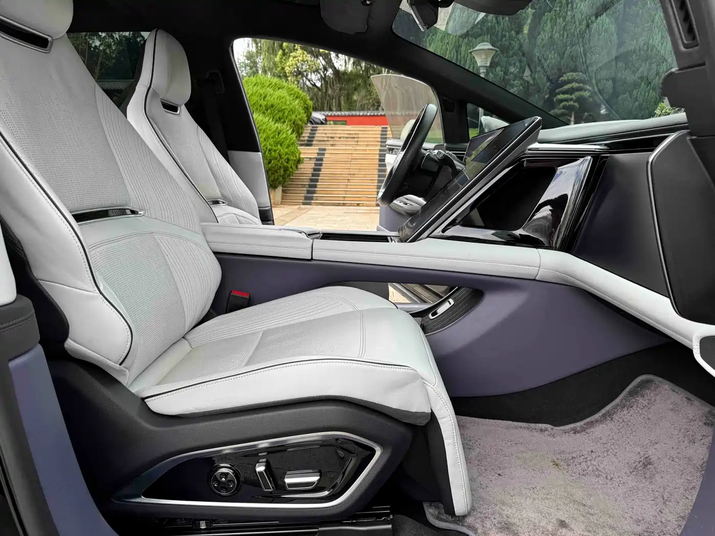 HiPhi X 2022 2021 Flagship Edition 6-Seater