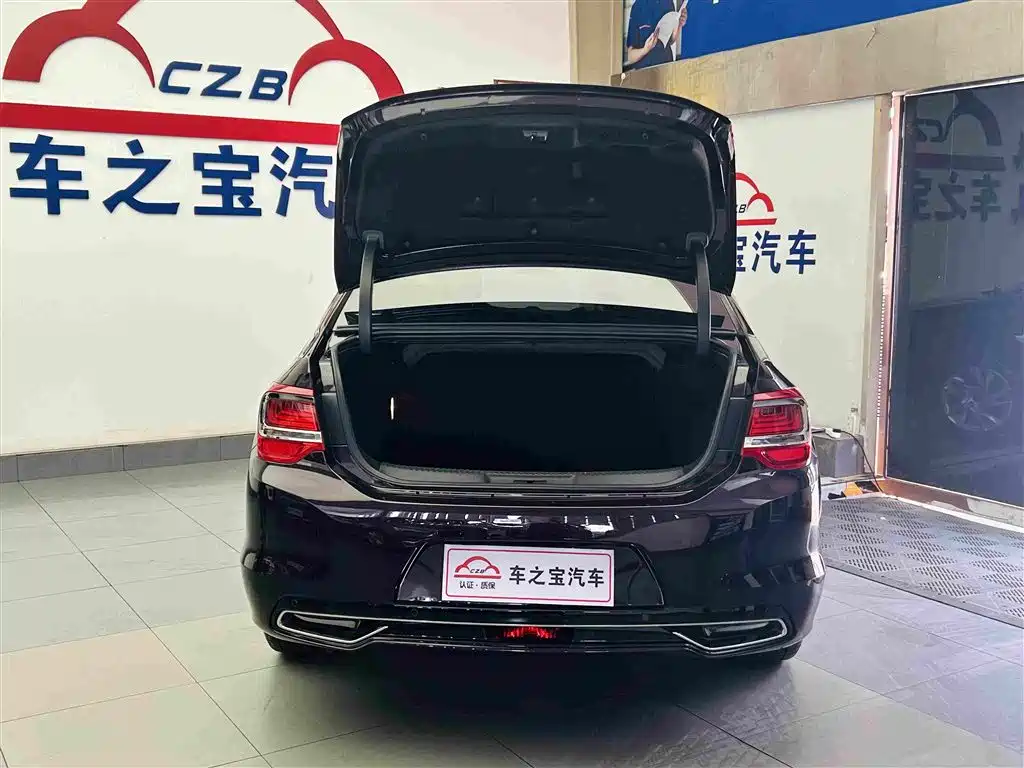 DS 5LS 2014 2014 1.8L Automatic Comfort VTi140