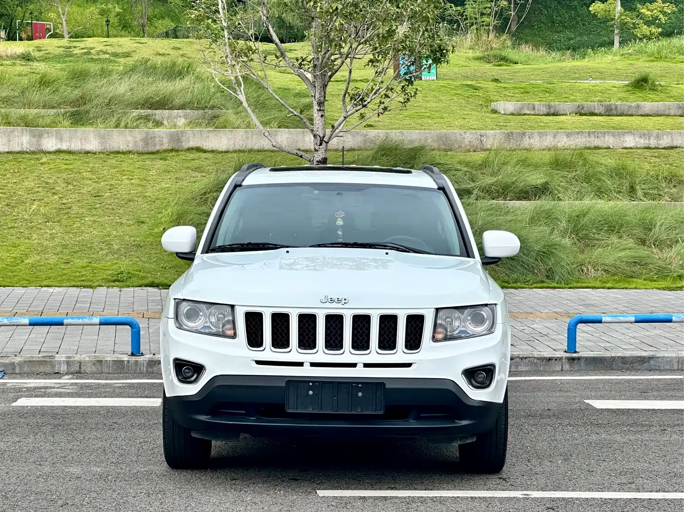Jeep Compass (Import) 2014 2014 Facelift 2.4L 4WD Comfort Edition