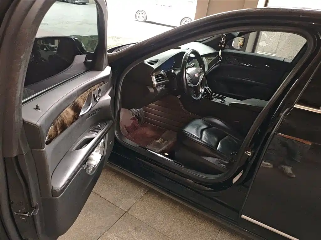 Cadillac CT6 2019 28T Luxury Model фото 14