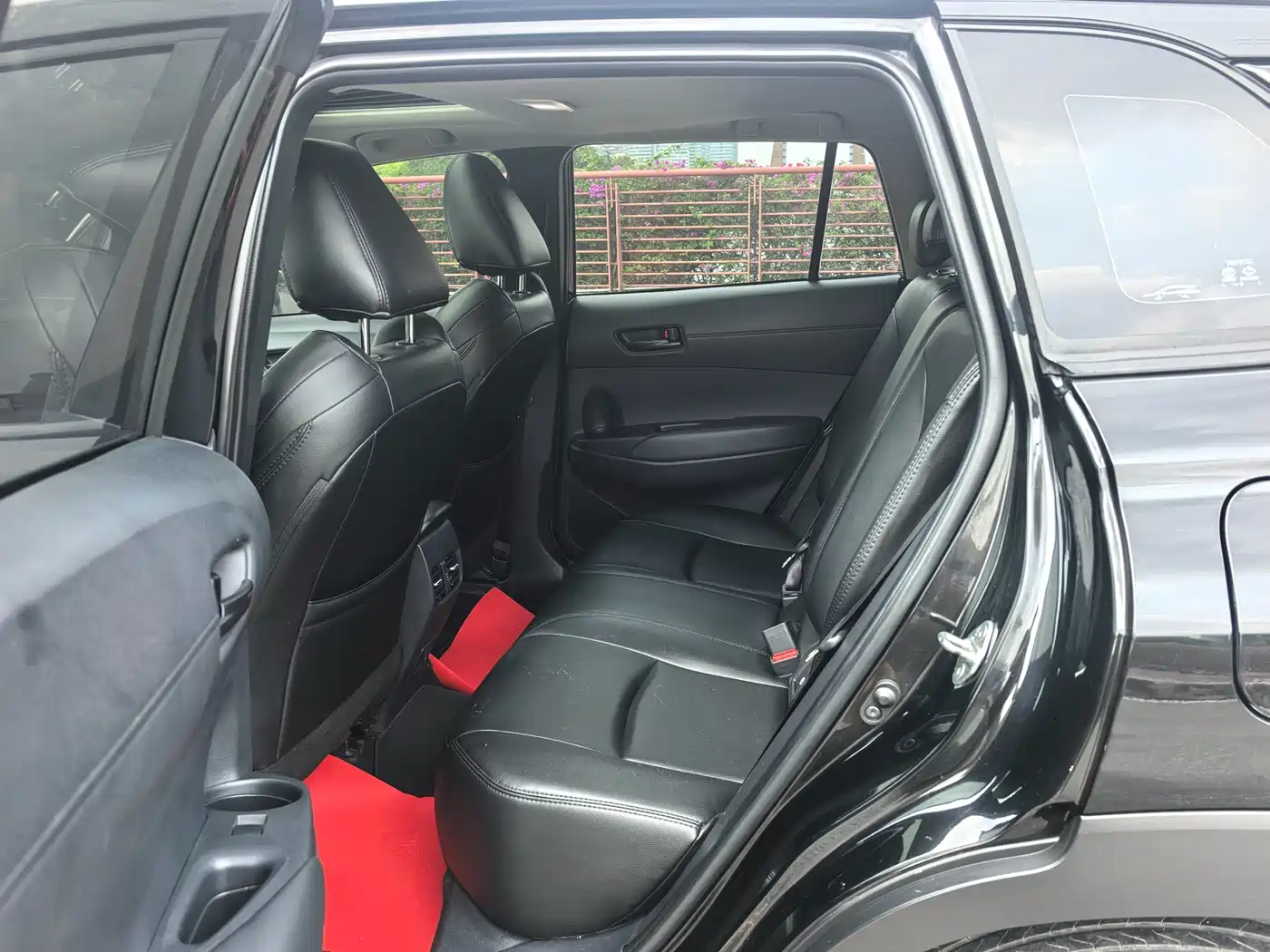 Toyota Frontlander 2022 2.0L CVT Leading Edition фото 14