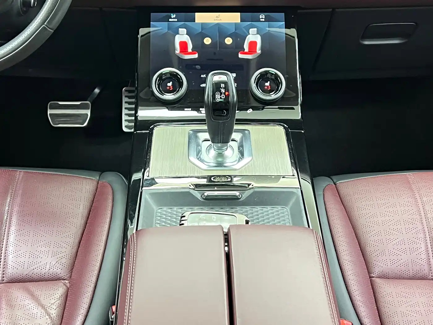 Land Rover Range Rover Evoque 2021 Range Rover Evoque L 249PS R-Dynamic HSE Luxury Edition фото 26