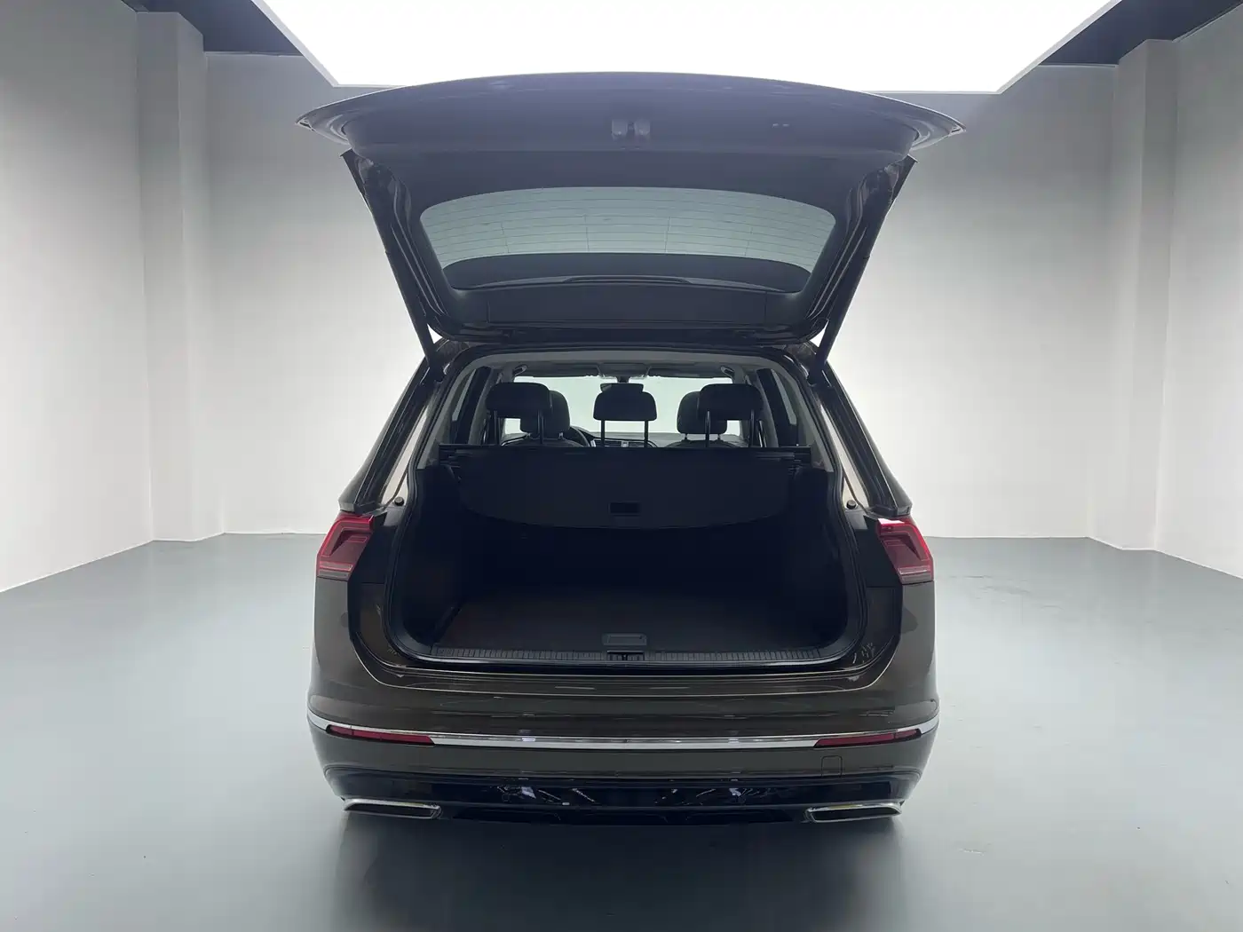 Volkswagen Tiguan L 2020 330TSI Auto 2WD R-Line Flagship China VI фото 23