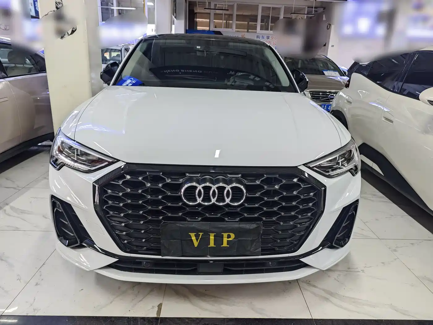 Audi Q3 Sportback 2023 40 TFSI Fashion фото 2