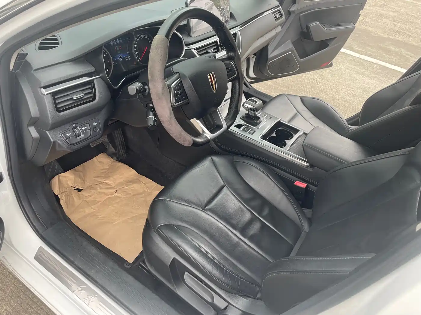 Hongqi H5 2020 1.5T DCT Qi Rhythm Edition фото 6