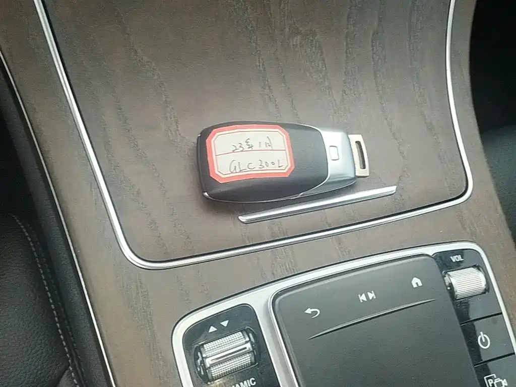 Mercedes-Benz GLC 2022 GLC 300 L 4MATIC Dynamic Collector's Edition фото 9