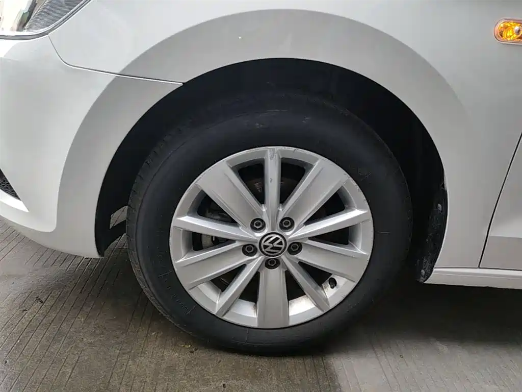 Volkswagen Jetta 2015 Value Edition 1.6L Automatic Comfort фото 23