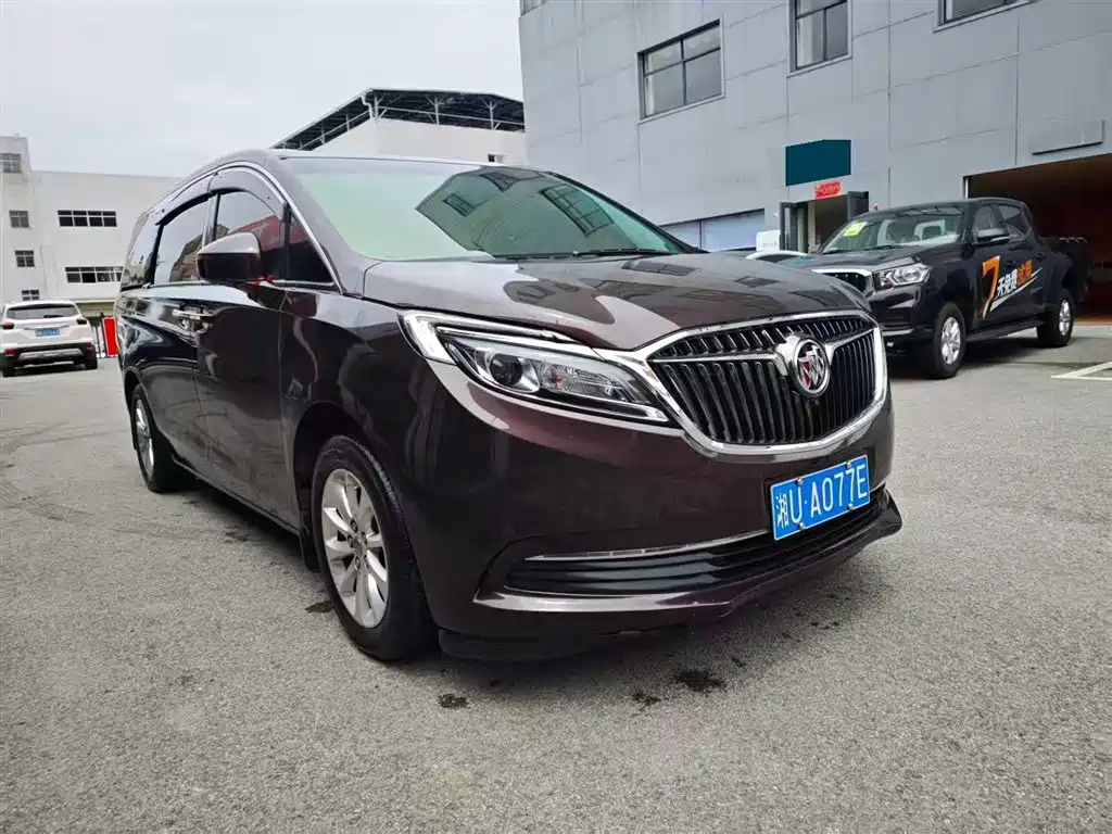Buick GL8 2018 ES 28T Comfort Type China VI фото 2