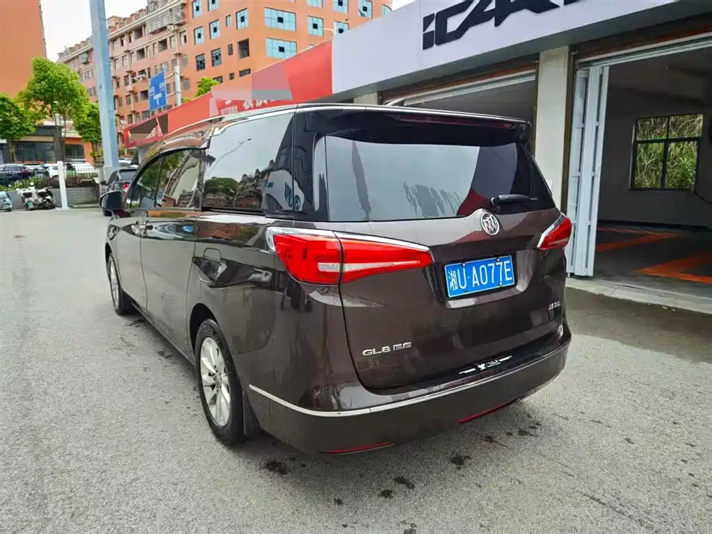 Buick GL8 2018 ES 28T Comfort Type China VI фото 7