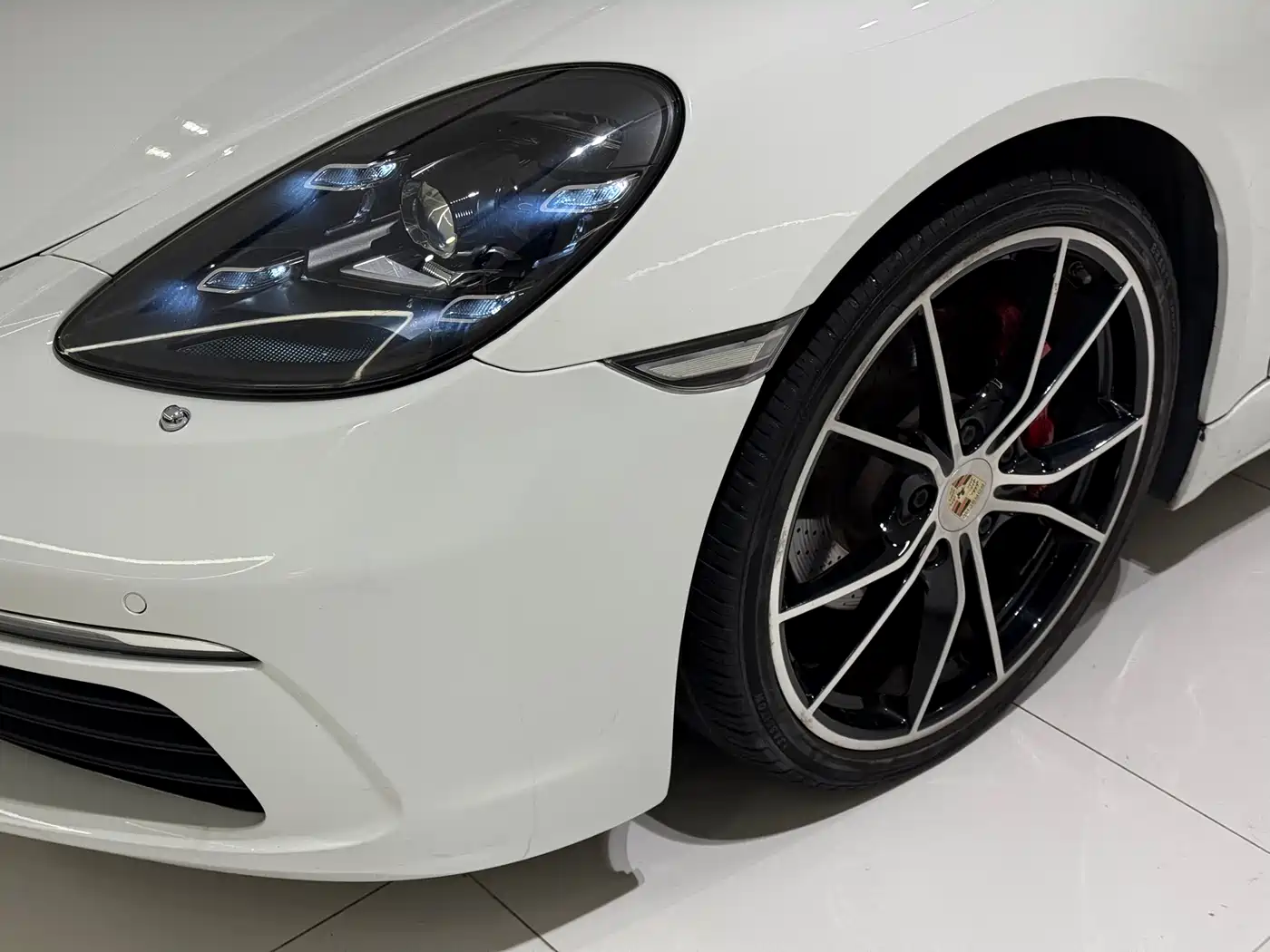 Porsche 718 2018 Boxster 2.0T фото 10
