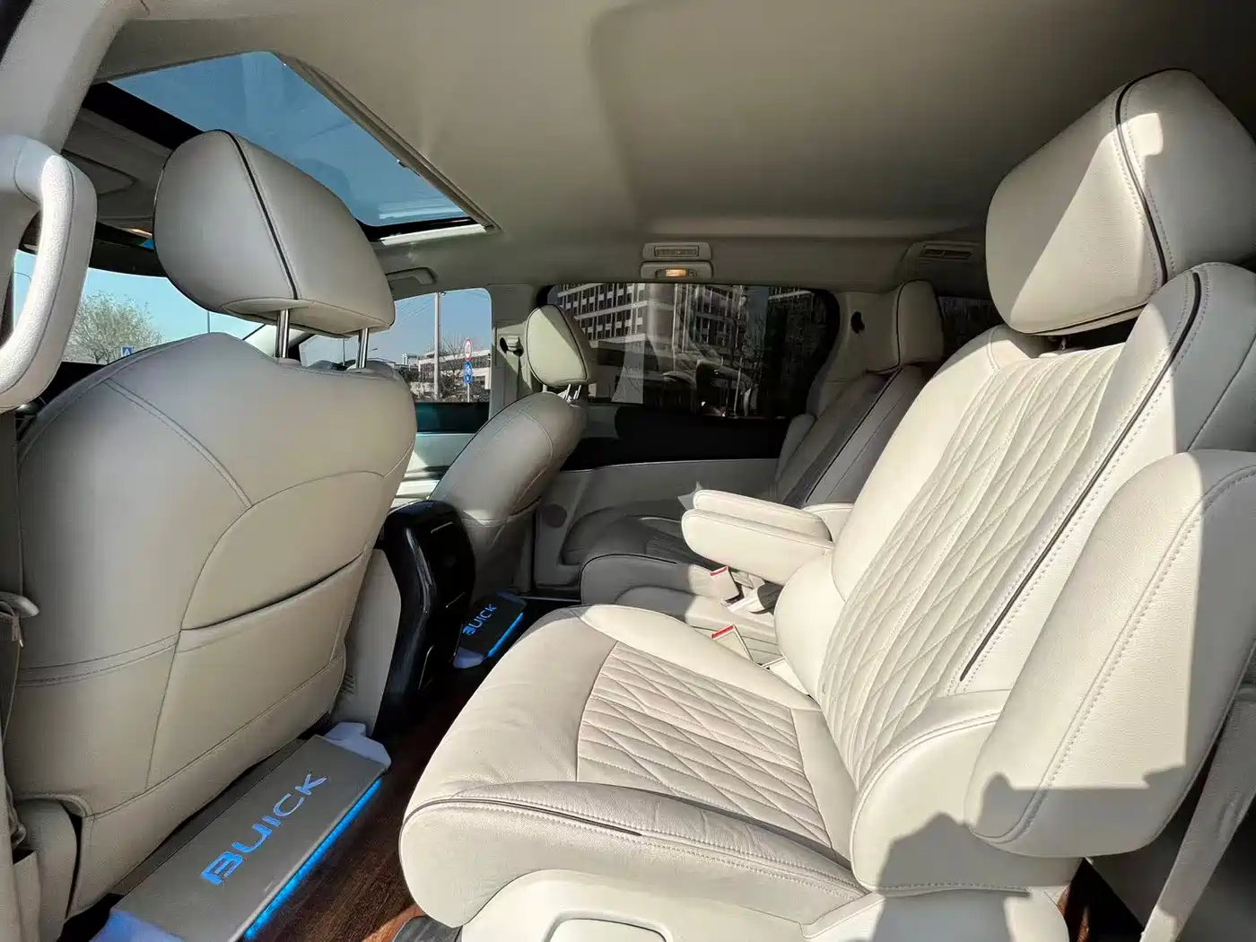 Buick GL8 2021 Land Business Class 652T Luxury фото 15