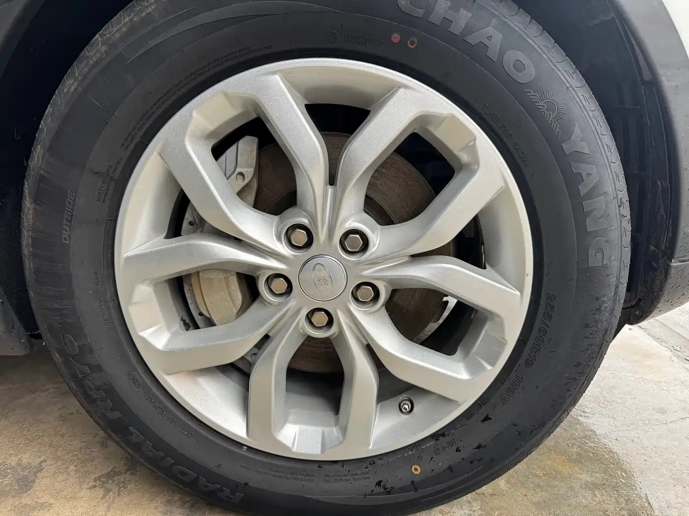 Land Rover Discovery 2017 3.0 SC V6 SE фото 5