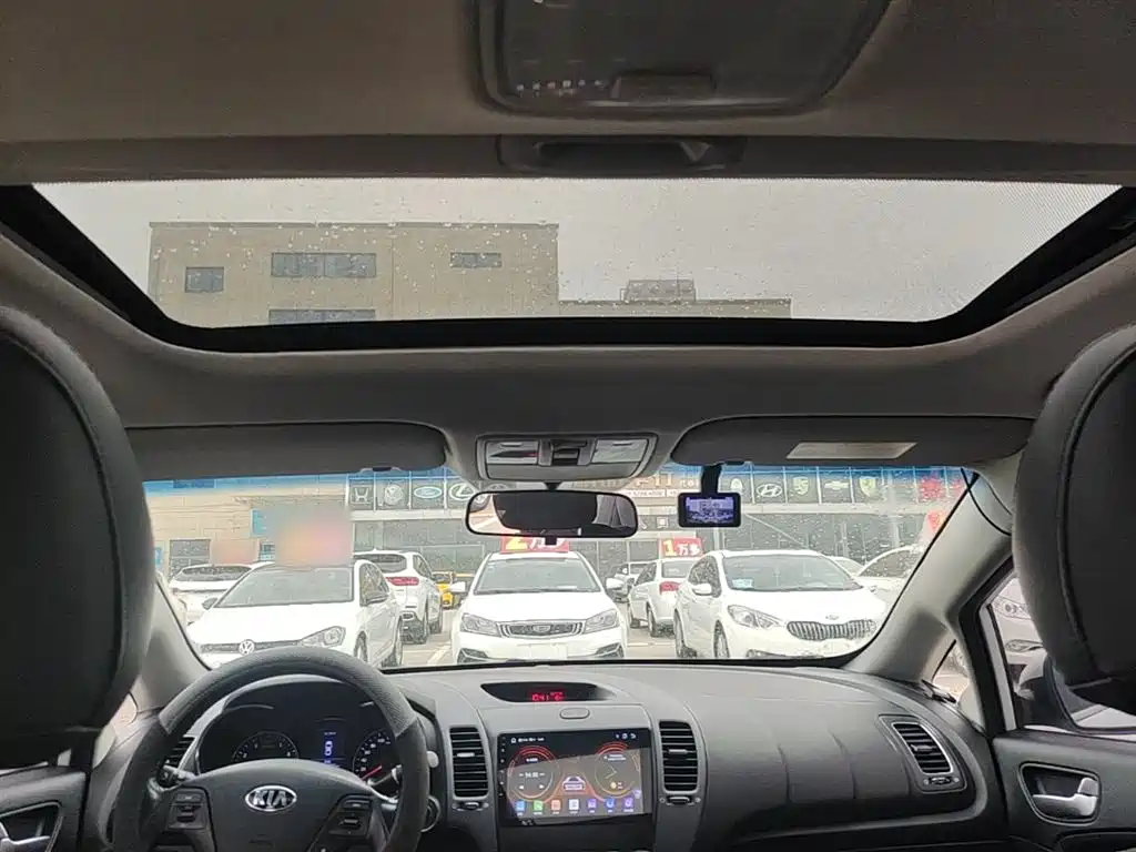 Kia K3 2015 1.6L Automatic GLS фото 18