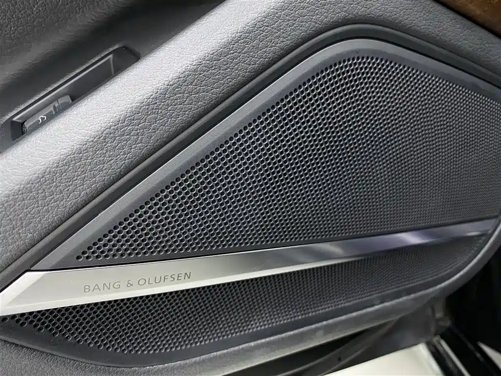 Audi A8 2019 Facelift Plus A8L 55 TFSI quattro Luxury фото 28