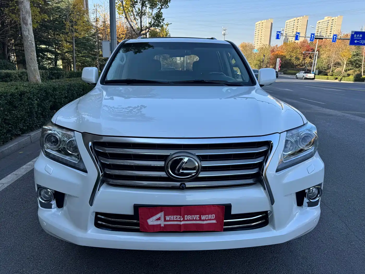 Lexus LX 2012 Model 570 фото 2