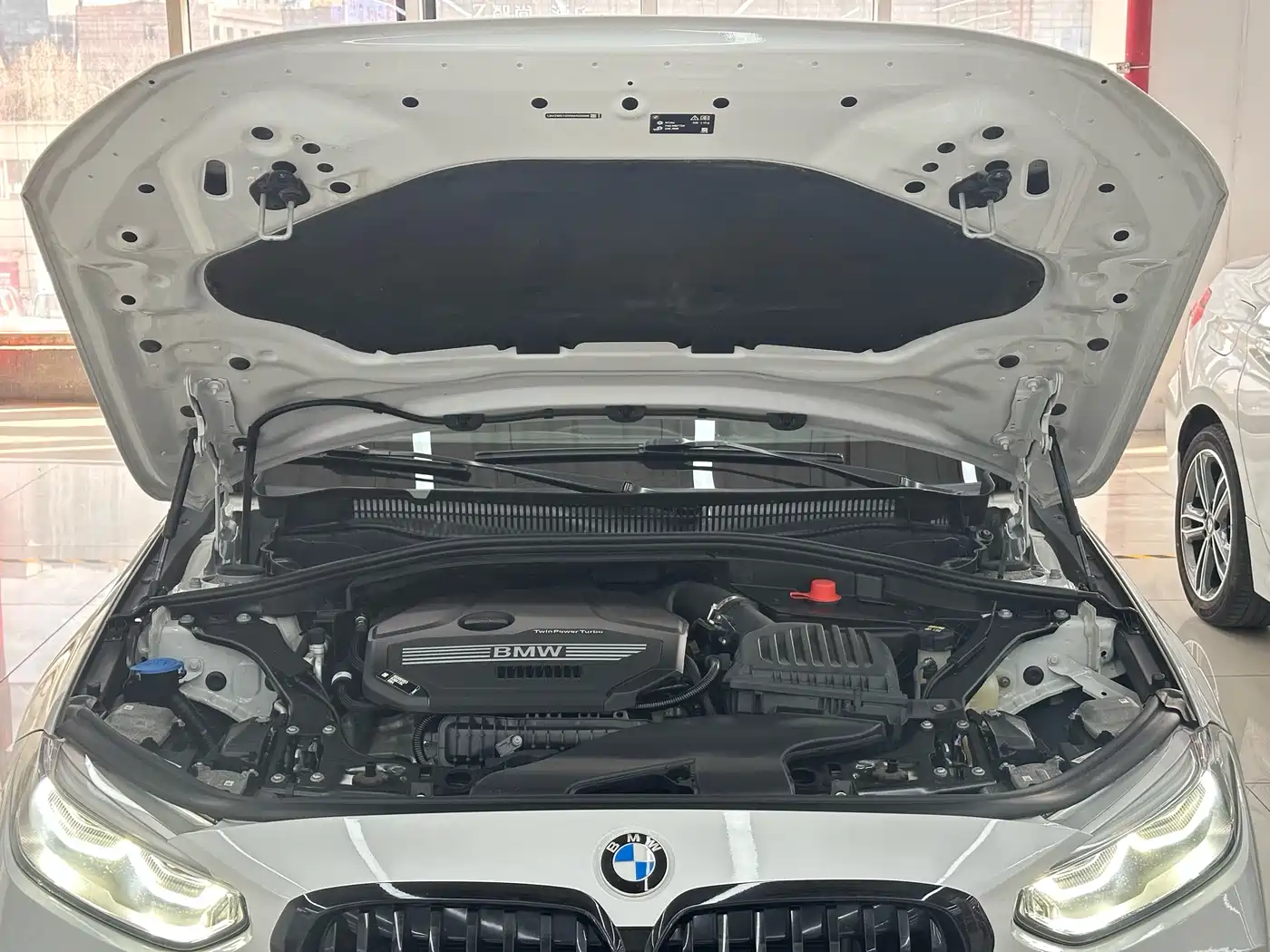 BMW 1 Series 2022 120i M Sport Shadow Edition фото 17