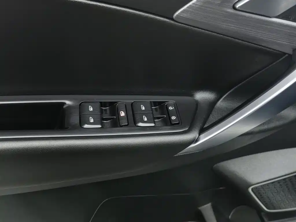 GEELY AUTOMOBILE BOYUE