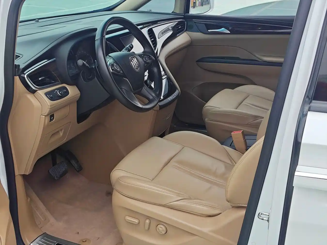 Buick GL8 2018 ES 28T Luxury Type China VI фото 6
