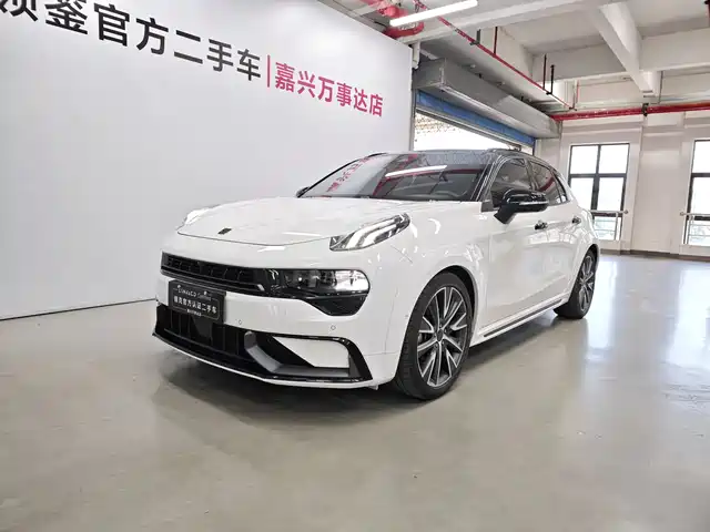  Lynk & Co Lynk & Co 02 Hatchback 2022 2.0TD Pro