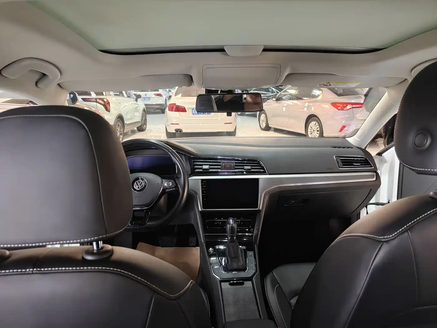 Volkswagen Lamando 2021 280TSI DSG Comfort Edition фото 9