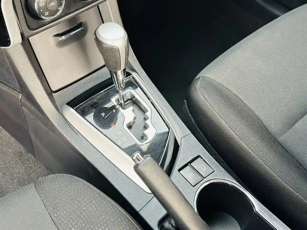 Toyota Corolla 2018 1.2T S-CVT GL-i Smart Shine Edition фото 19