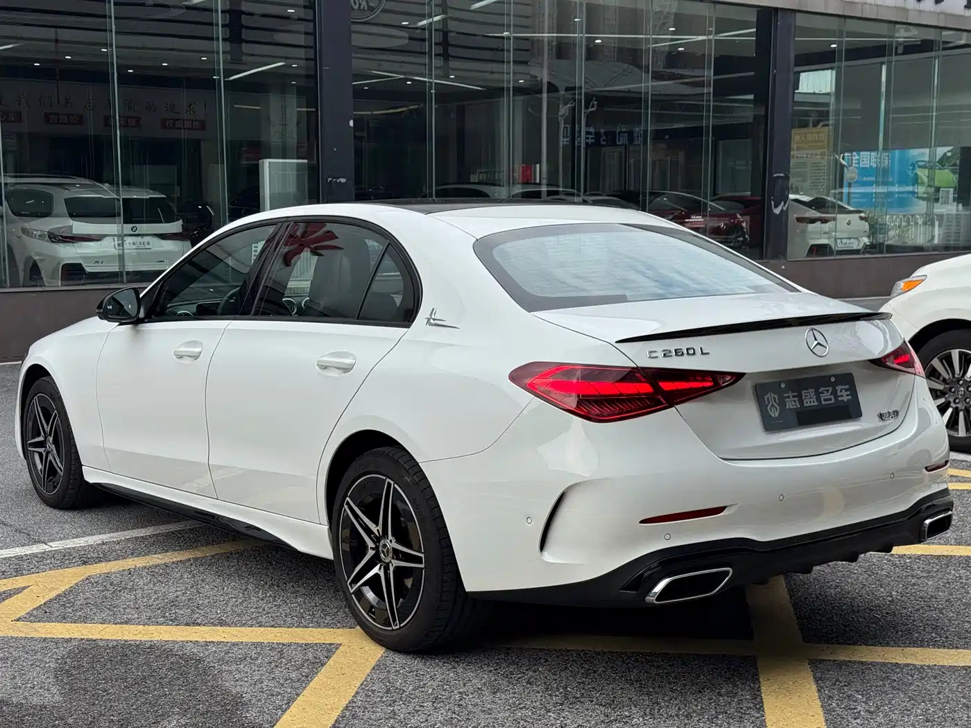 Mercedes-Benz C-Class 2024 C 260 L Night Edition Sport фото 15