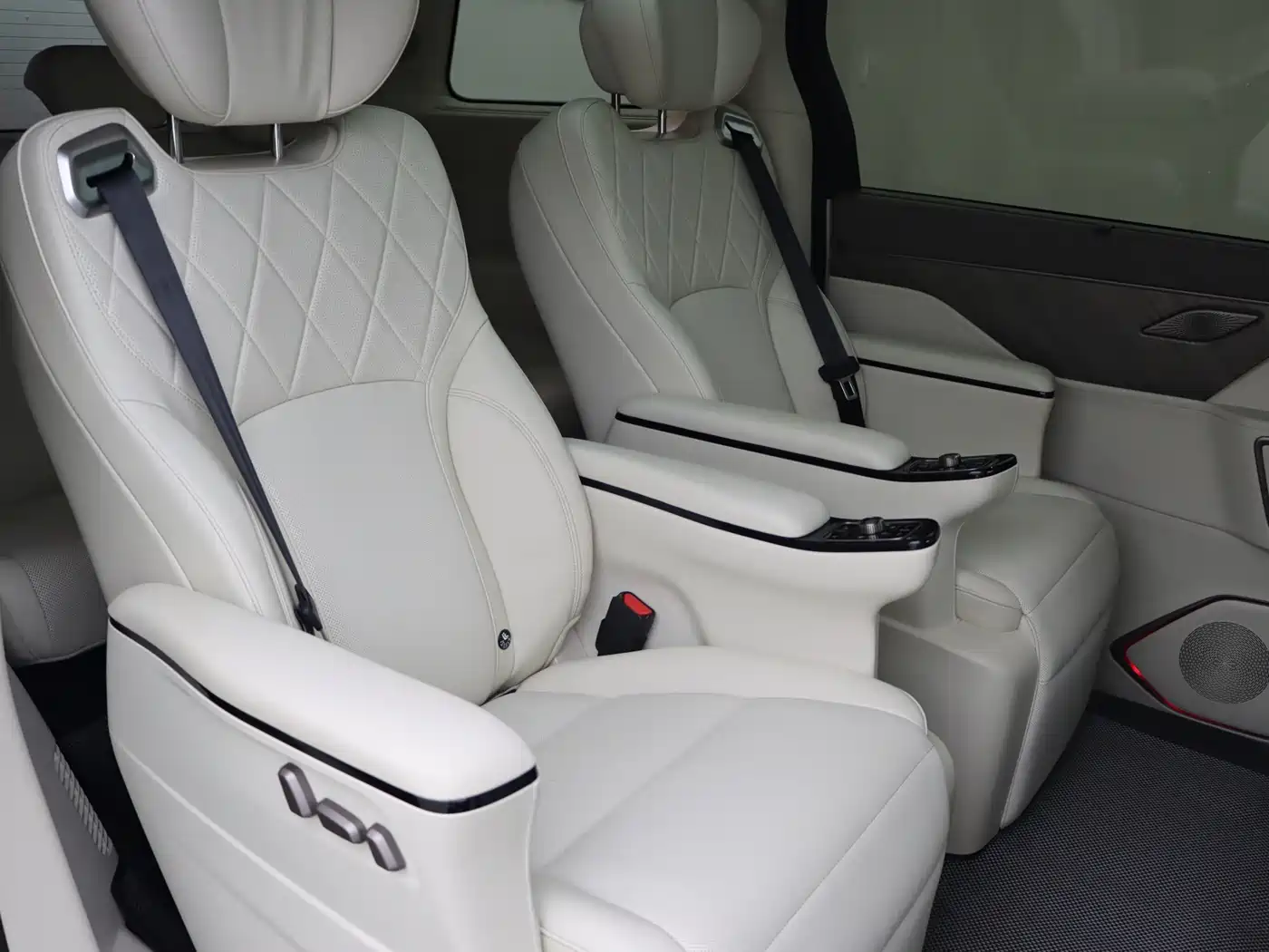 WEY Alpine 2025 2025 AWD Alpine 8