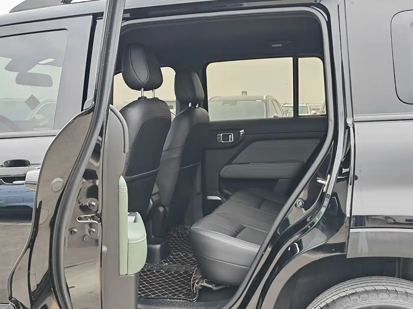 BAOJUN YUE ALSO PLUS