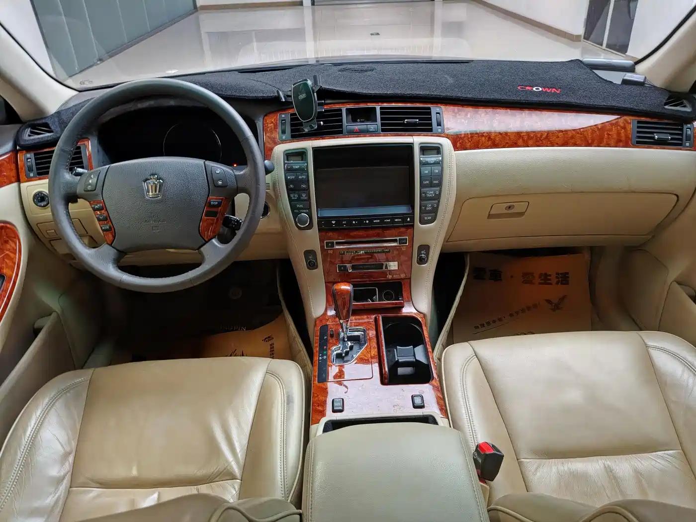 Toyota Crown 2005 Model 3.0L Royal Saloon фото 14
