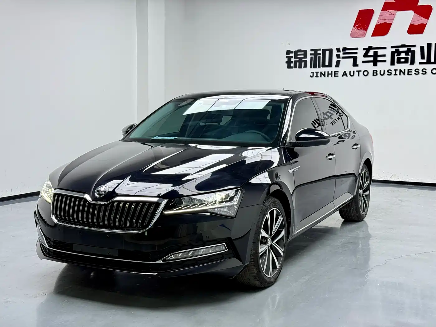 Škoda Superb 2023 Facelift TSI280 DSG Premium Edition