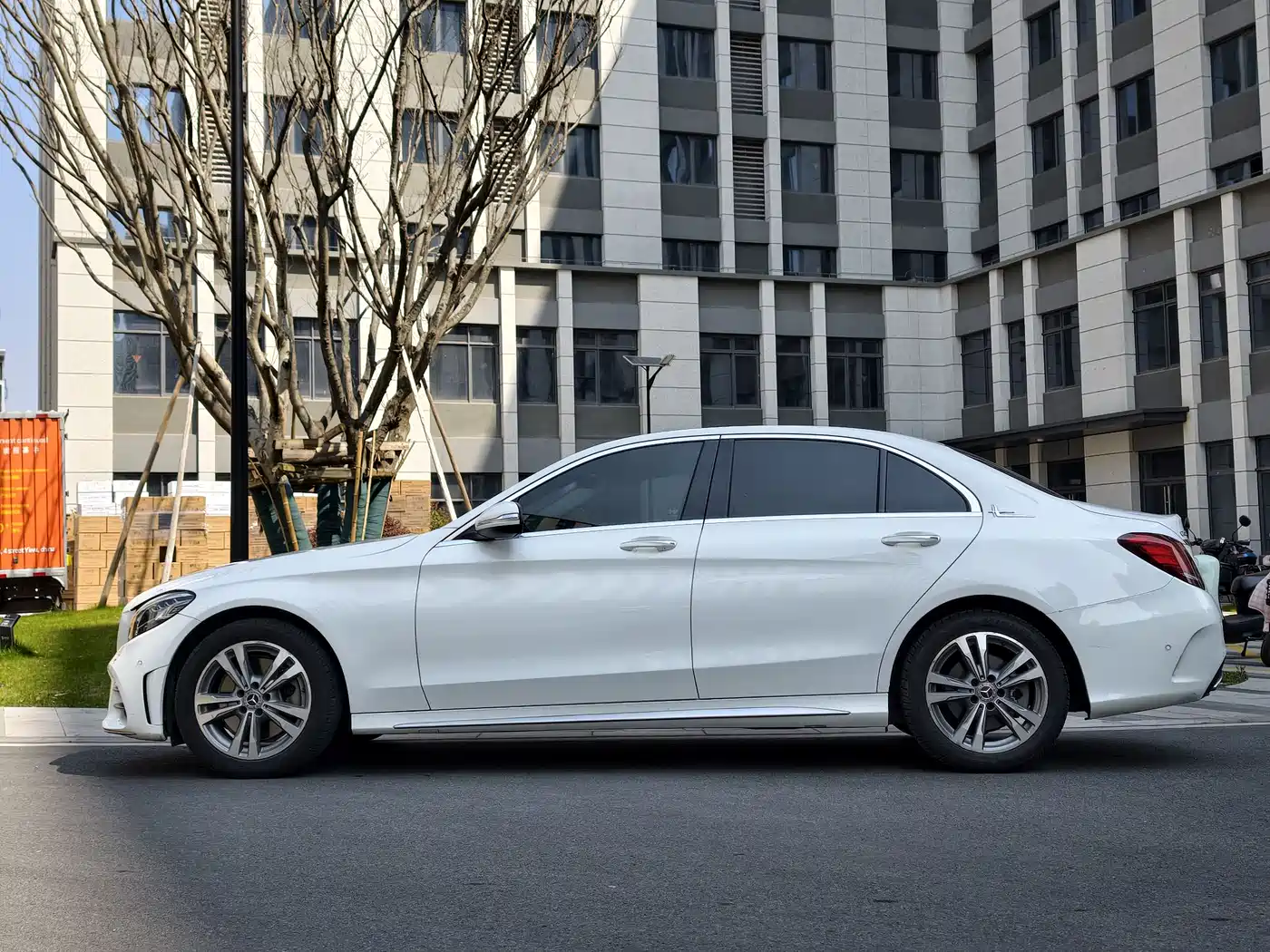 Mercedes-Benz C-Class 2019 C 180 L Fashion Sport Edition фото 2