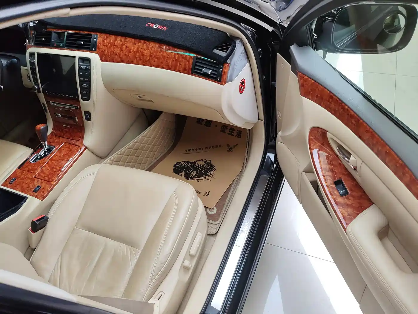 Toyota Crown 2005 Model 3.0L Royal Saloon фото 11