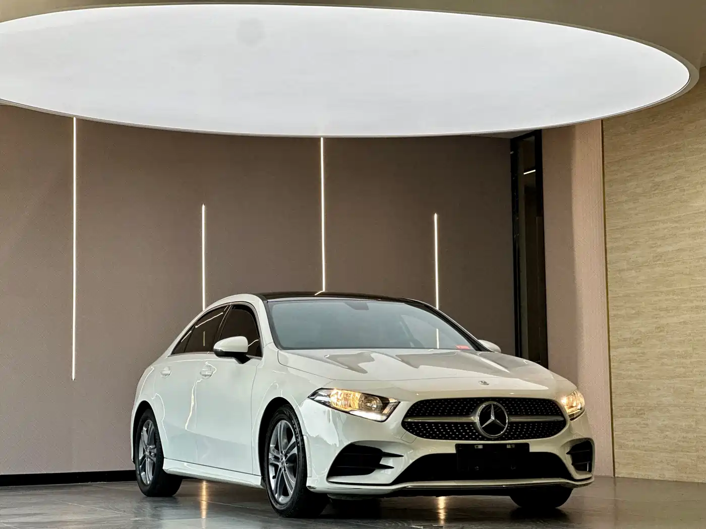 Mercedes-Benz A-Class 2022 Facelift A 180 L Sport Sedan фото 3