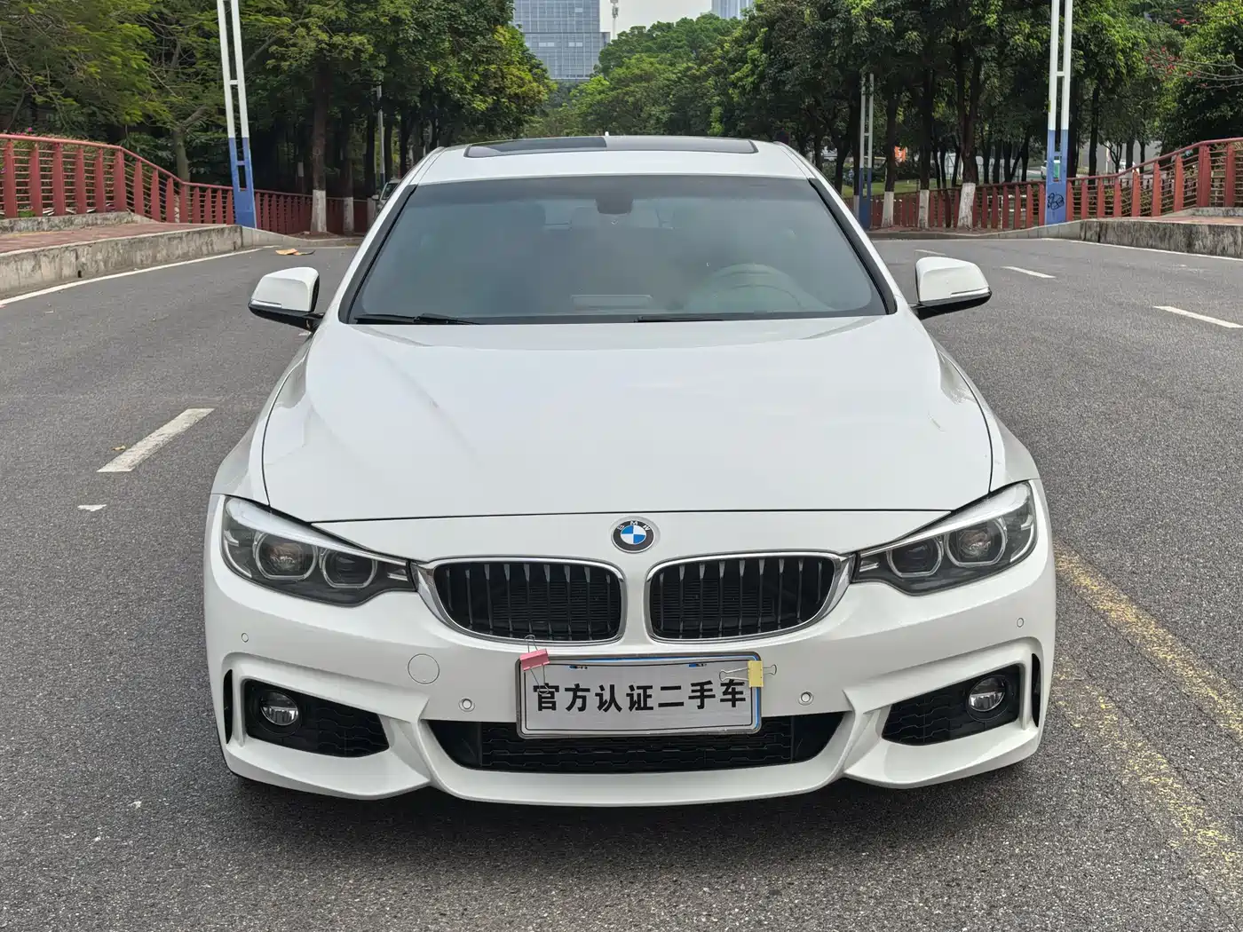 BMW 4 Series 2017 425i Gran Coupe Leading M Sport Package фото 2