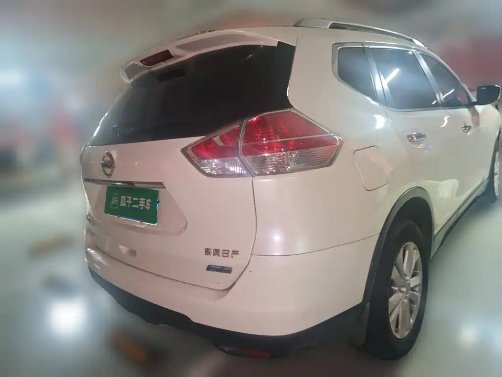 Photo 4 - Nissan X-Trail