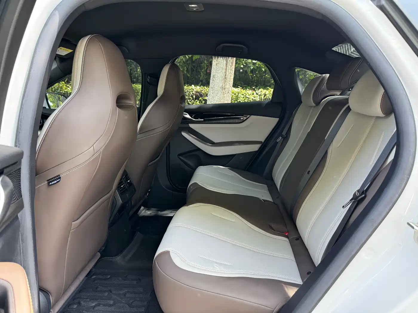 BYD Qin PLUS 2024 Glory Edition DM-i 55KM Leading фото 16