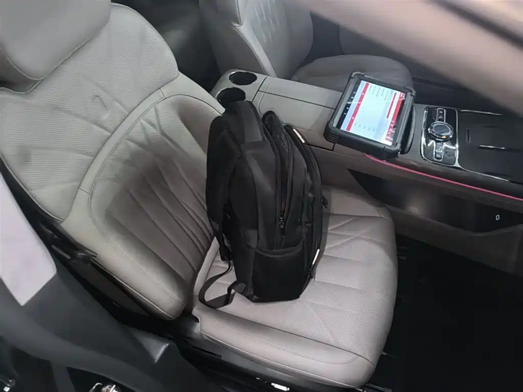 Geely Galaxy Galaxy Xingyao 8 2025 130km EM-P Starship Edition фото 25