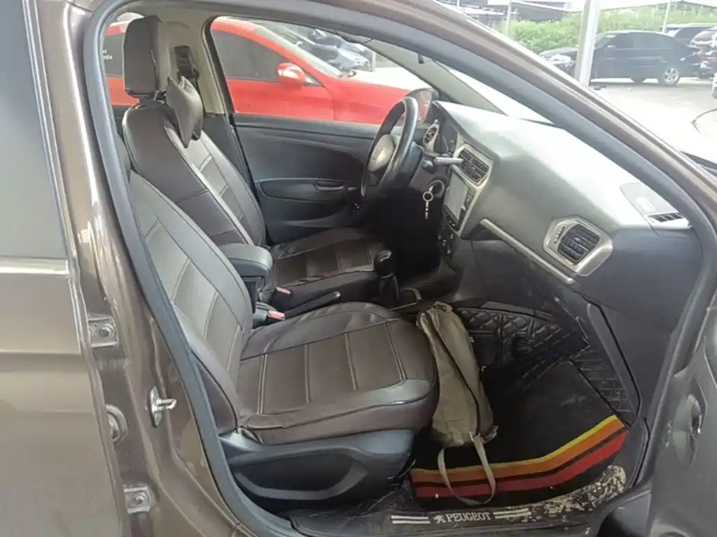 Photo 25 - Peugeot 301