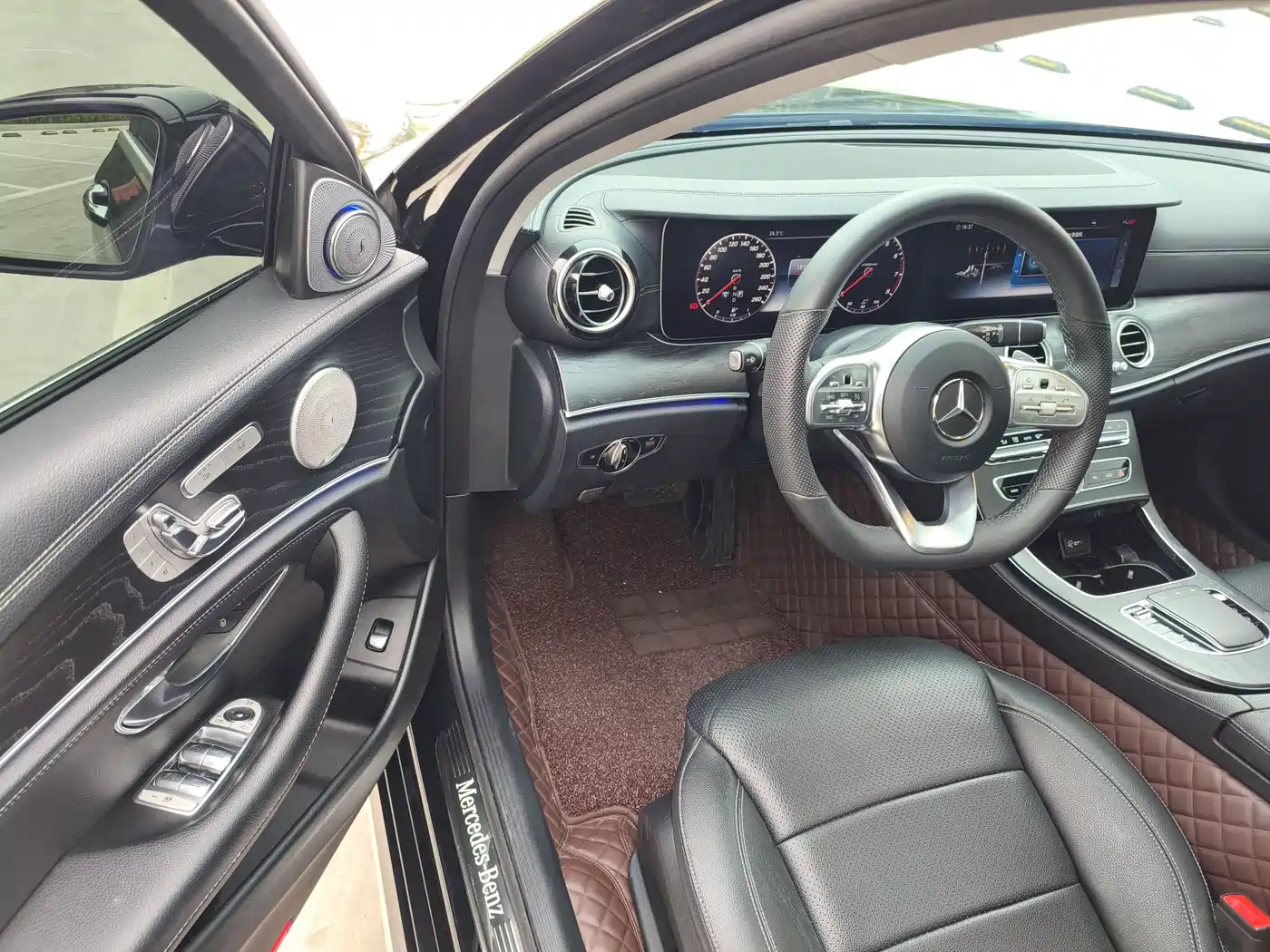Mercedes-Benz E-Class 2019 E 300 L Sport Fashion фото 10