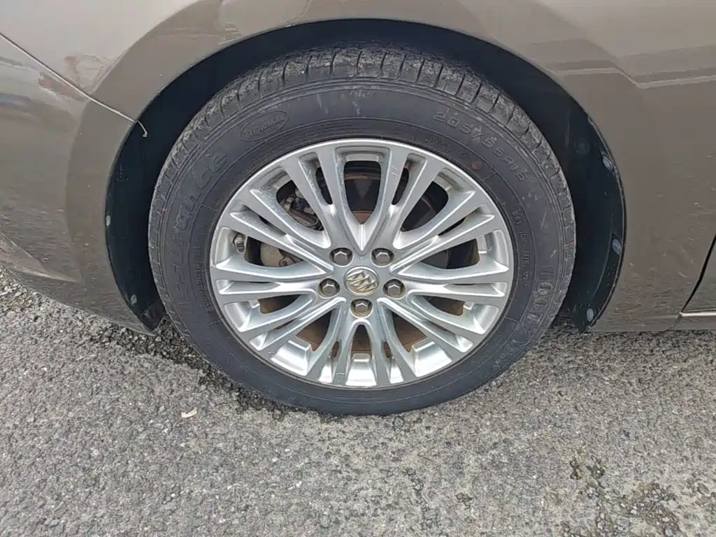 Фото 23 - Buick Excelle