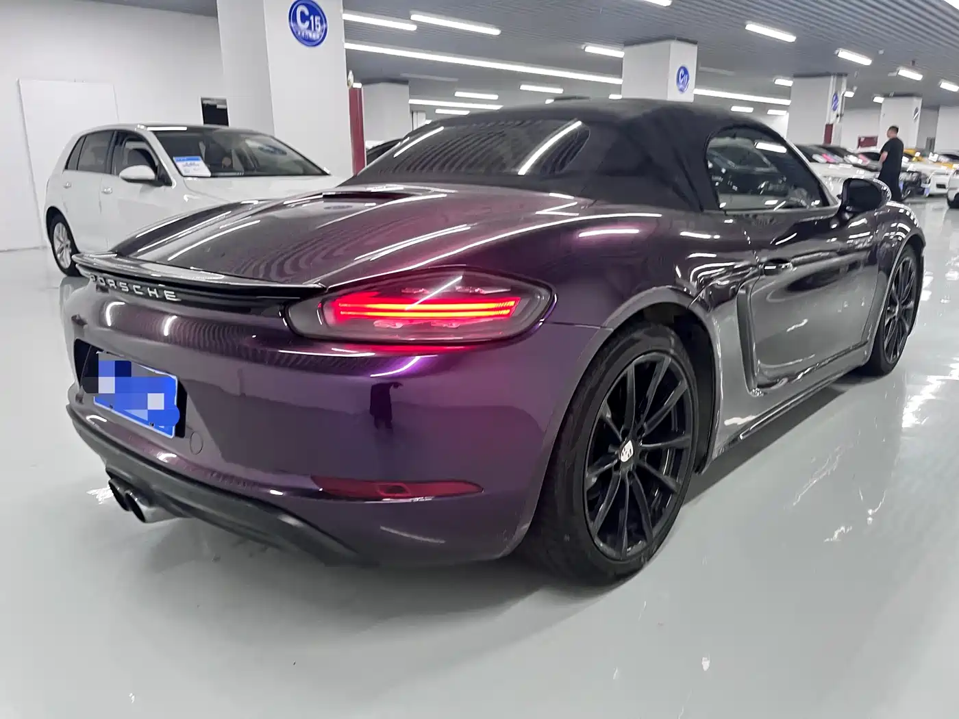 Porsche 718 2016 Boxster 2.0T фото 15