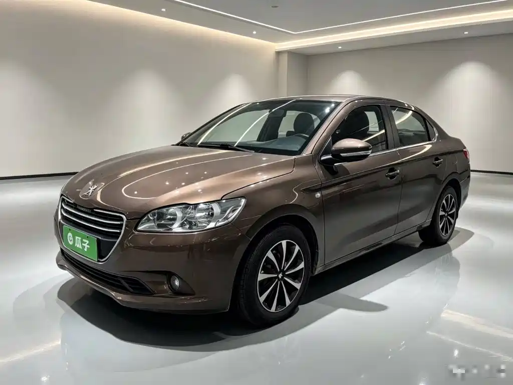 Photo 2 - Peugeot 301