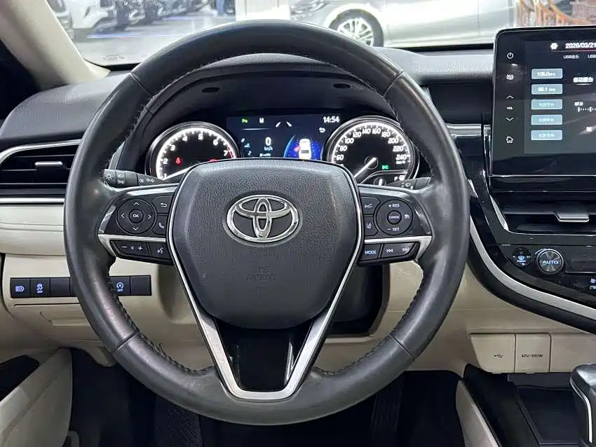 Toyota Camry 2021 2.0G Luxury Edition фото 16