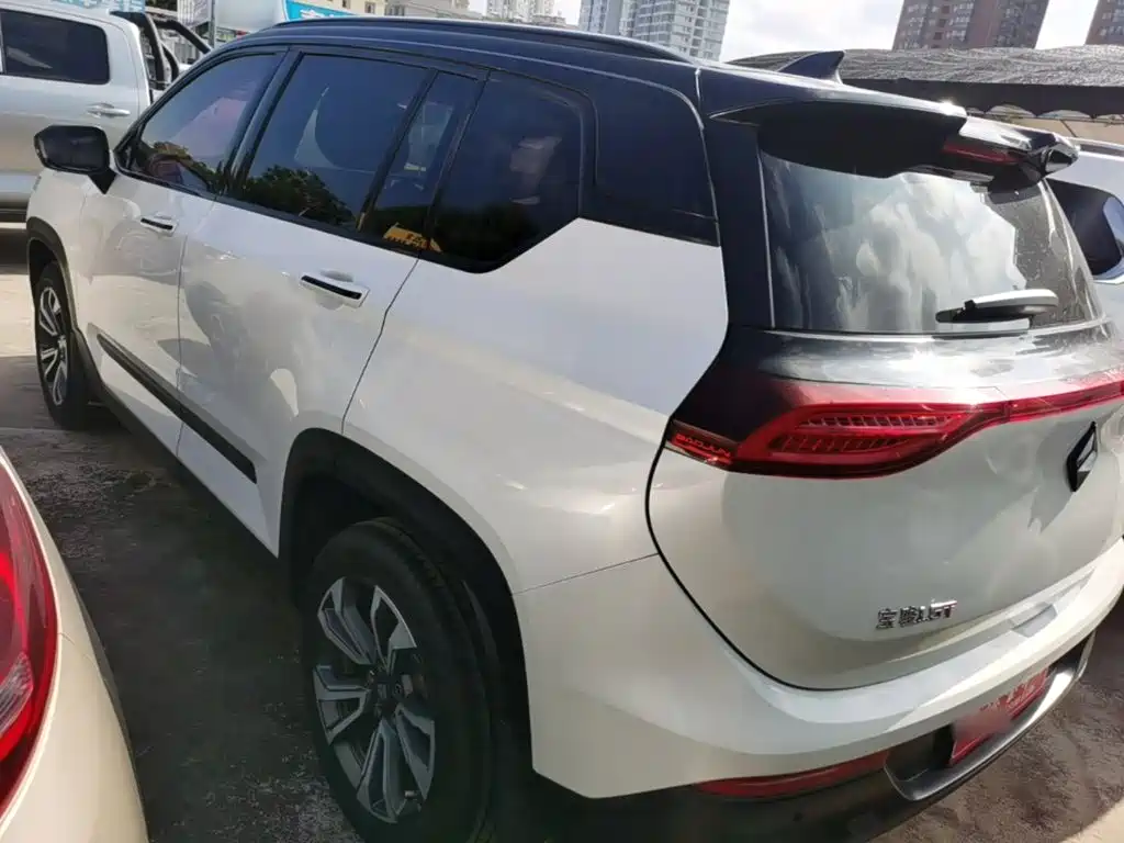 Фото 5 - Baojun RS-5