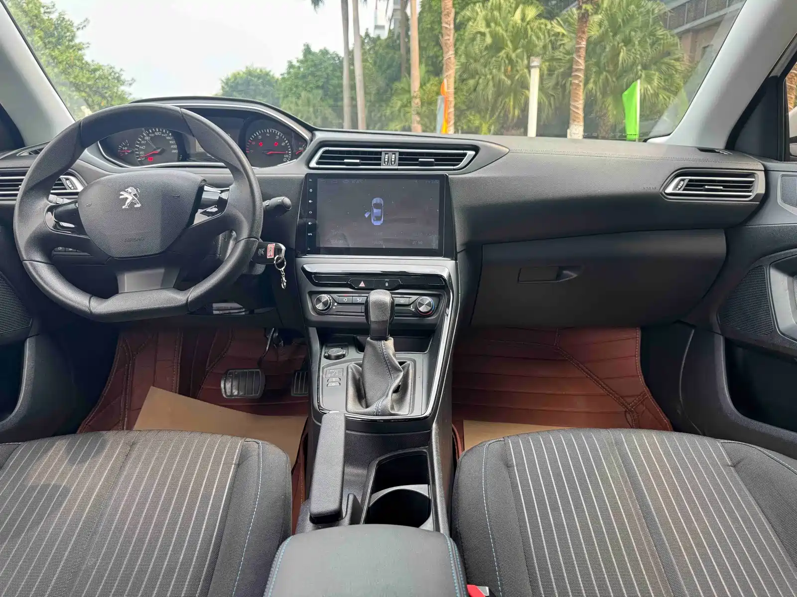 Photo 8 - Peugeot 308