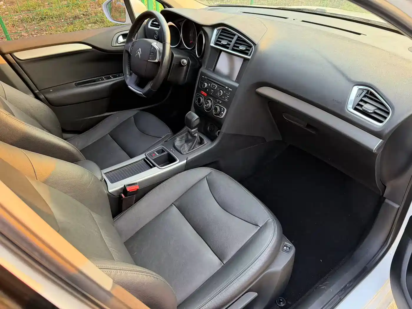 Citroën C4L 2017 2016 1.2T Auto Elite Version