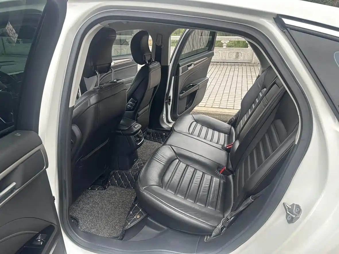 Photo 12 - Ford Mondeo