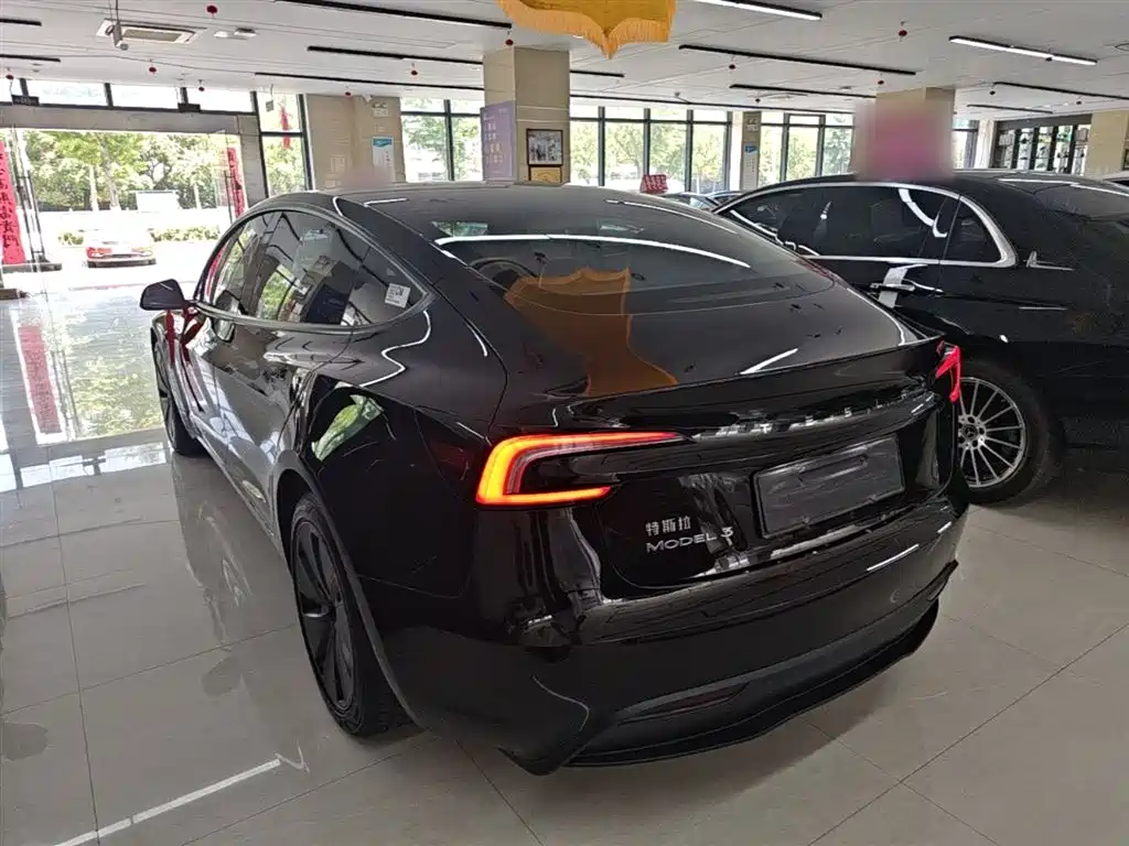 Tesla Model 3 2025 2025 Model Rear-Wheel Drive Edition